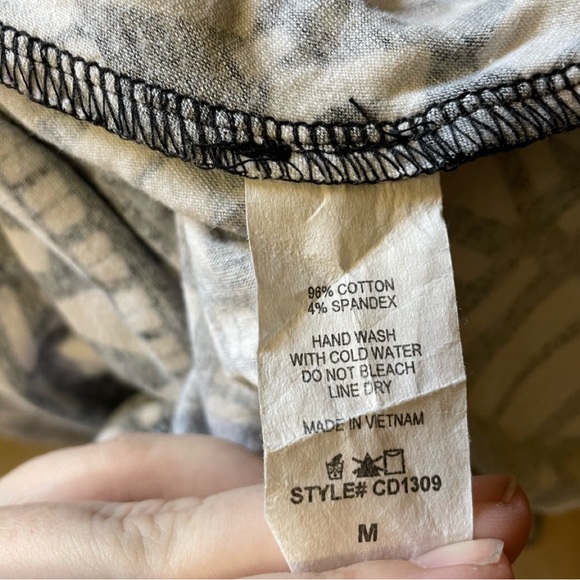 Sale 3 for $10 - Uniquely Designed Black and White Mini Dress NWOT - Picture 7 of 9